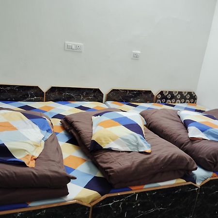 Hotel Narayana Residency Gupta Kashi Экстерьер фото