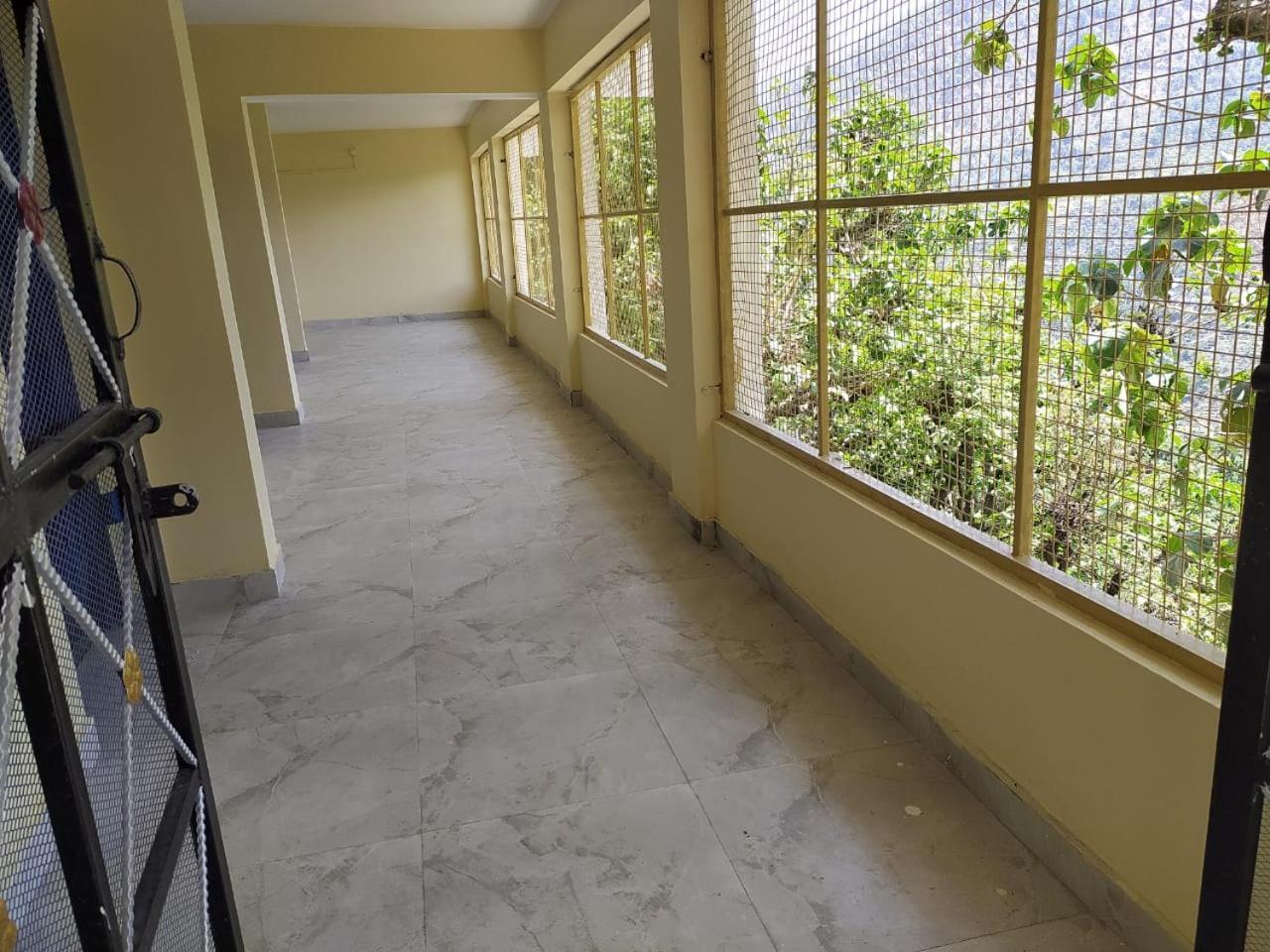 Hotel Narayana Residency Gupta Kashi Экстерьер фото