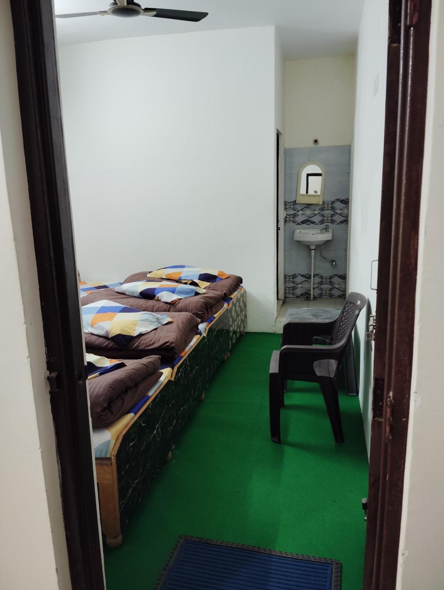 Hotel Narayana Residency Gupta Kashi Экстерьер фото
